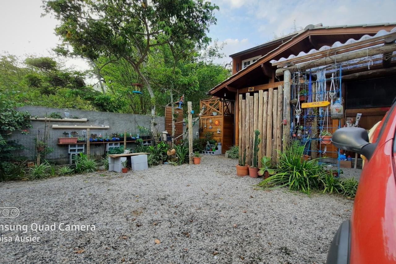 Chale Praia Da Armacao Florianopolis Exterior photo